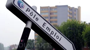 Şomajul din Franţa a atins în trimestrul patru din 2012 cel mai ridicat nivel din ultimii 13 ani