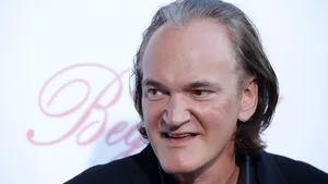 Regizorul Quentin Tarantino s-a logodit cu cântăreaţa israeliană Daniella Pick