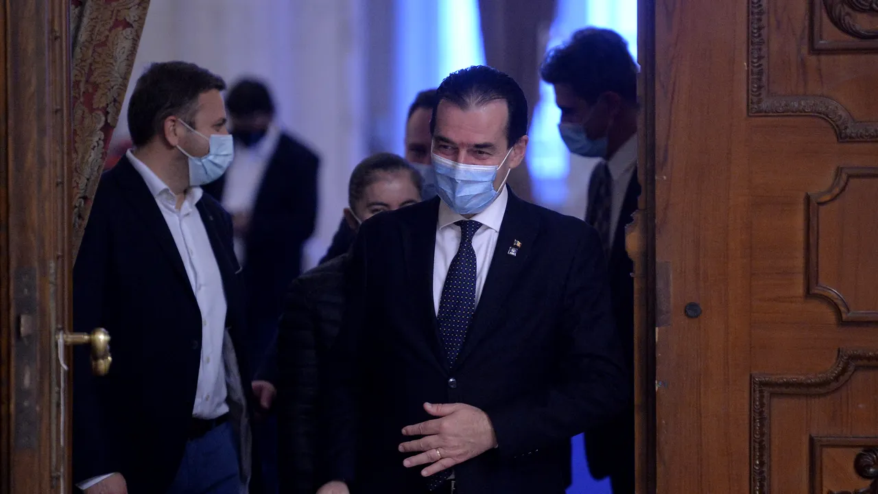 Liderii Coaliţiei au oprit negocierile pentru a-şi prelua mandatele de parlamentari