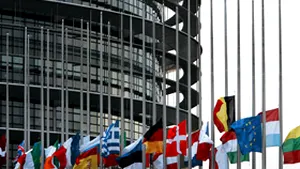 UE vrea ca statele membre să fie scutite de vize pentru SUA până la sfârşitul lui 2008