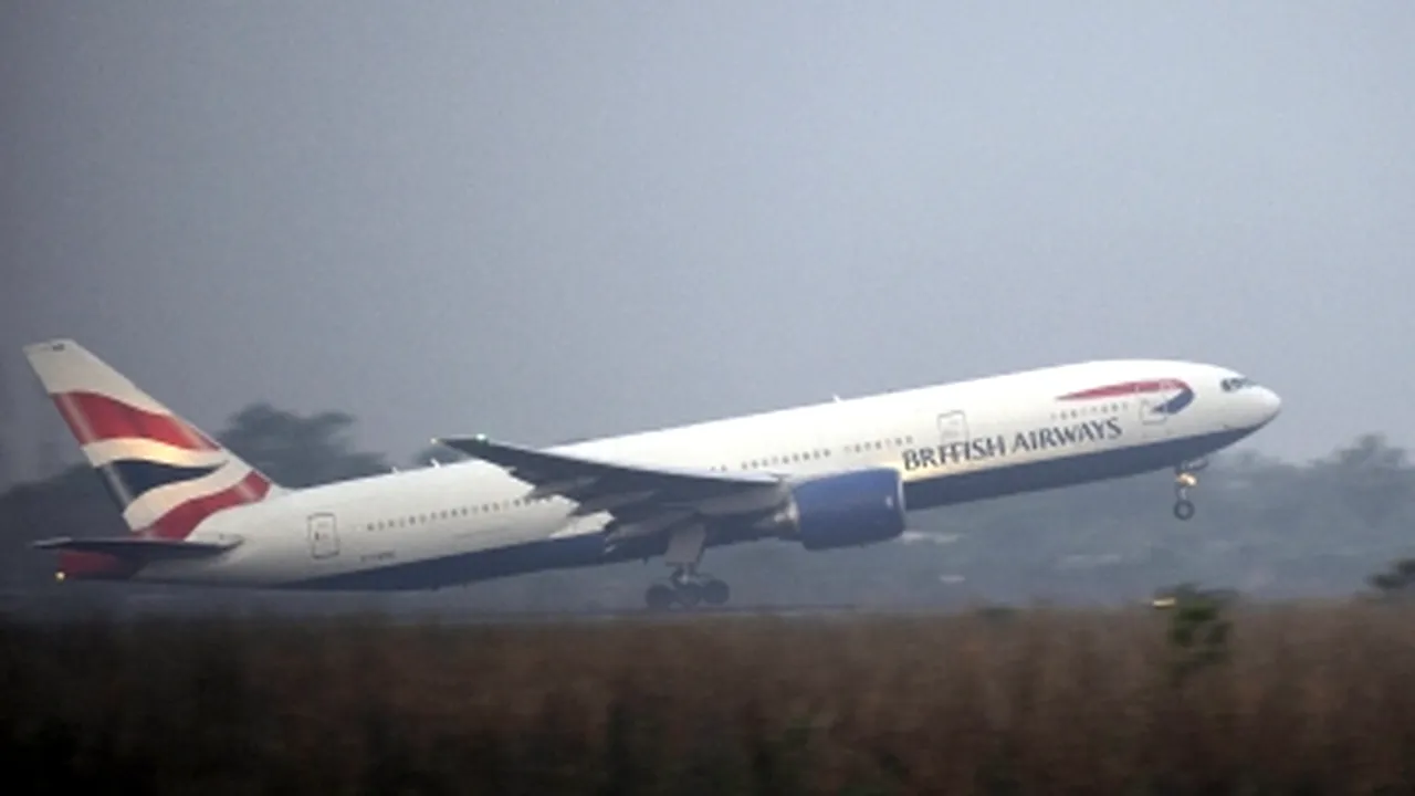 Întârzieri ale curselor transatlantice pe aeroporturile britanice