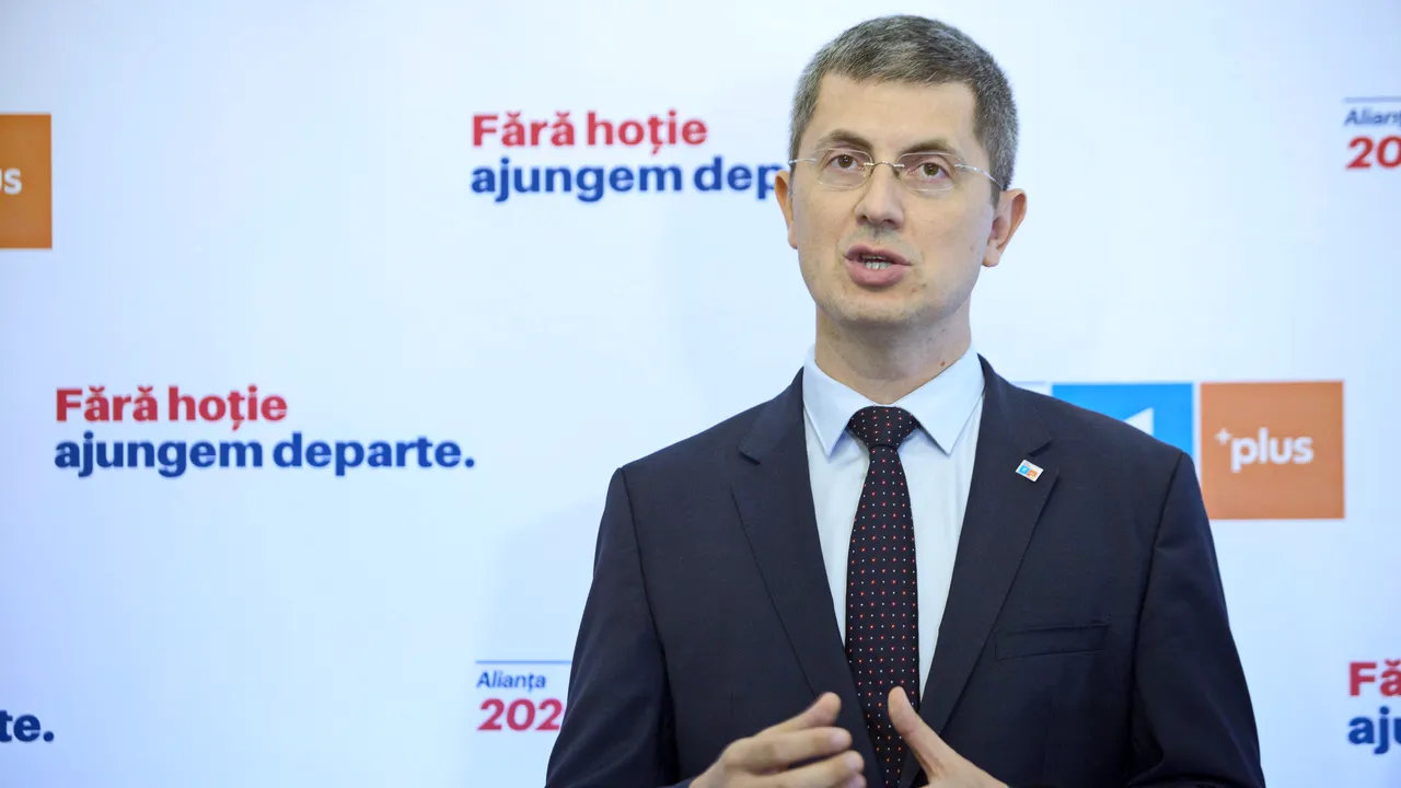 Dan Barna, despre nominalizarea lui Gîrbovan: Un semnal că PSD vrea iar subordonarea Justiţiei/ Gigel Ştirbu: PSD se ocupă de plătit poliţe. Gîrbovan a criticat referendumul şi a susţinut OUG 13/ Eugen Tomac: Un heirupism de imagine a lui Dăncilă