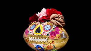 Super Bowl 2016: Mingi din aur şi pietre preţioase scoase la licitaţie - GALERIE FOTO