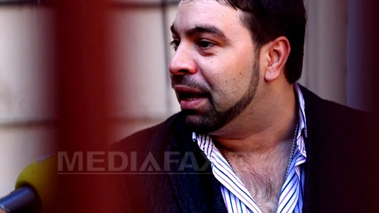 Florin Salam şi trupa acestuia, suspectaţi de consum de droguri, audiaţi. Cântăreţul a fost adus la DIICOT