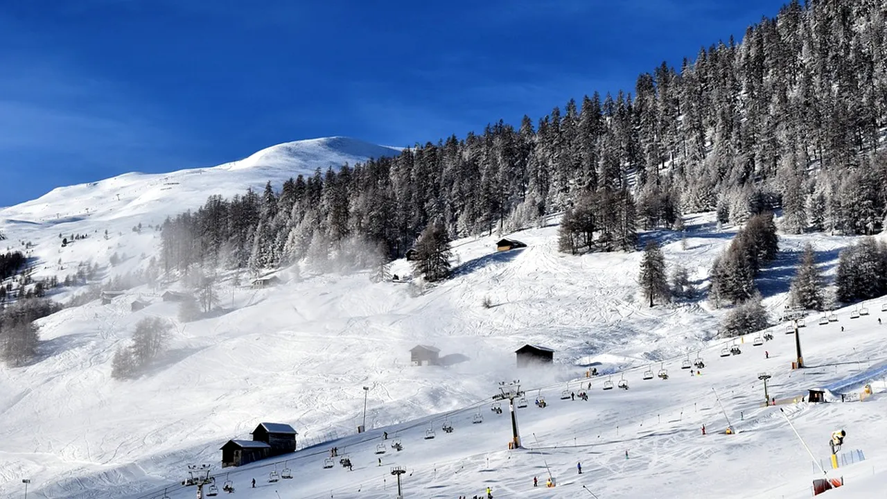 2-ski-run-3901014-960-720 