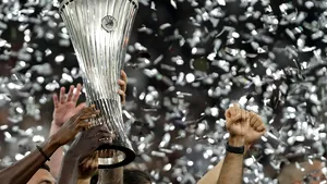 Seară magică pentru fotbalul românesc. CFR Cluj şi FCSB se califică în grupele Conference League