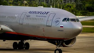 Kievul interzice zborurile între Rusia şi două mari oraşe din estul Ucrainei