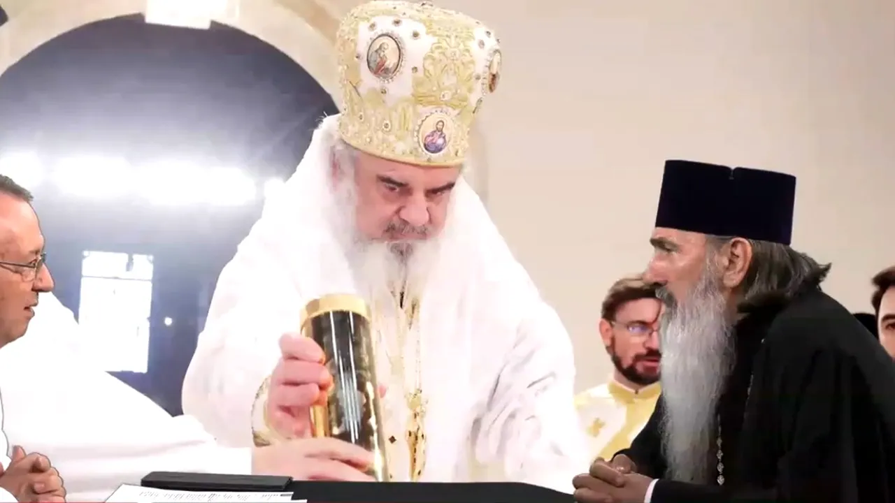 „În biserică nu sunt microbi cum sunt în altă parte”. Pe ce îşi bazează afirmaţia IPS Teodosie