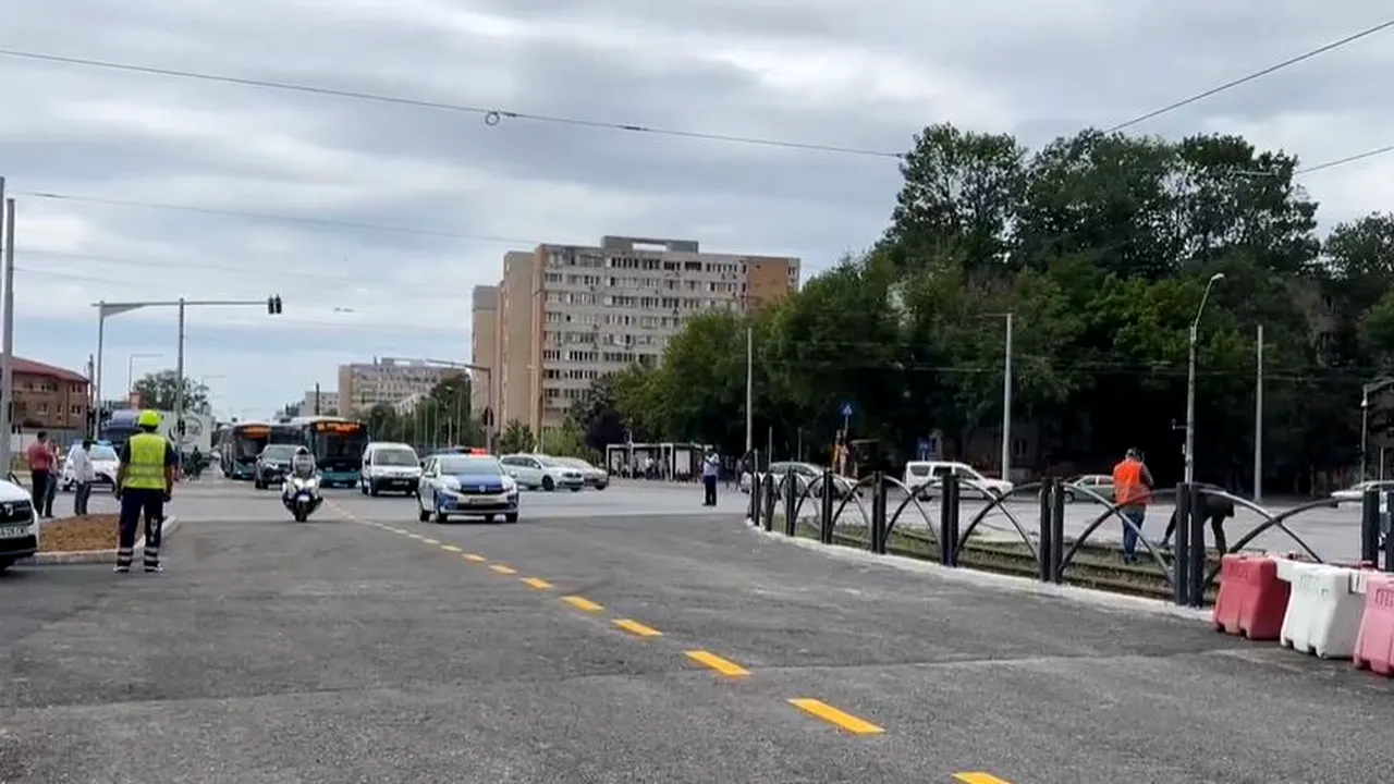 Circulaţia pe Bulevardul Ghencea din Capitală, deschisă pe patru benzi