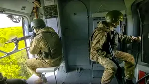 Războiul din Ucraina, ziua a 95-a. Zelenski a vizitat pentru prima dată liniile frontului din afara Kievului / Putin nu va folosi arme nucleare tactice în Ucraina / Continuă bombardamentele masive / Armata rusă obţine noi victorii pe frontul de est
