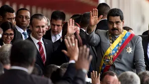 Statele Unite sancţionează 13 oficiali ai puterii din Venezuela