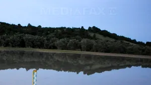 Râul Prut, în creştere cu peste 60 de centimetri într-o singură zi, la ieşirea din judeţul Vaslui