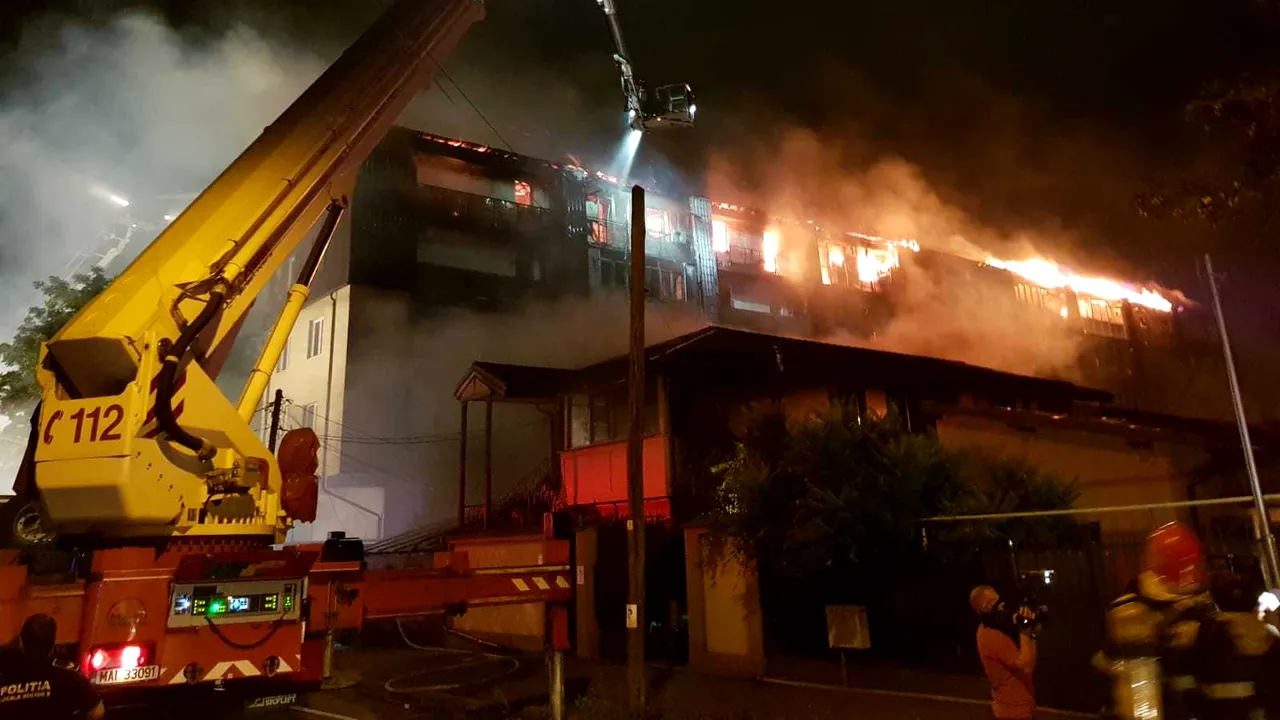 Blocul din Sectorul 5 al Capitalei care a luat foc nu avea autorizaţie ISU/ Primăria anunţă deschiderea unui dosar penal/ Locatar: Blocul nu are autorizaţie de construcţie