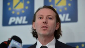 Cîţu: Premierul trebuie să explice de ce taie banii de la investiţii ca să dea prime Jandarmeriei
