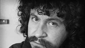 OMUL ŞI GÂNDUL/ Constantin Vică, filosoful netului: „Înjurătura ţine de procesul civilizării online”- FOTO & VIDEO 