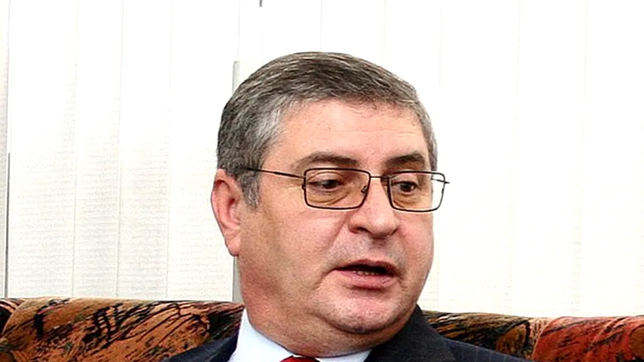 DNA: Mihai, Bălan şi Sâmpetru au exploatat în interes personal informaţii ale DGIPI