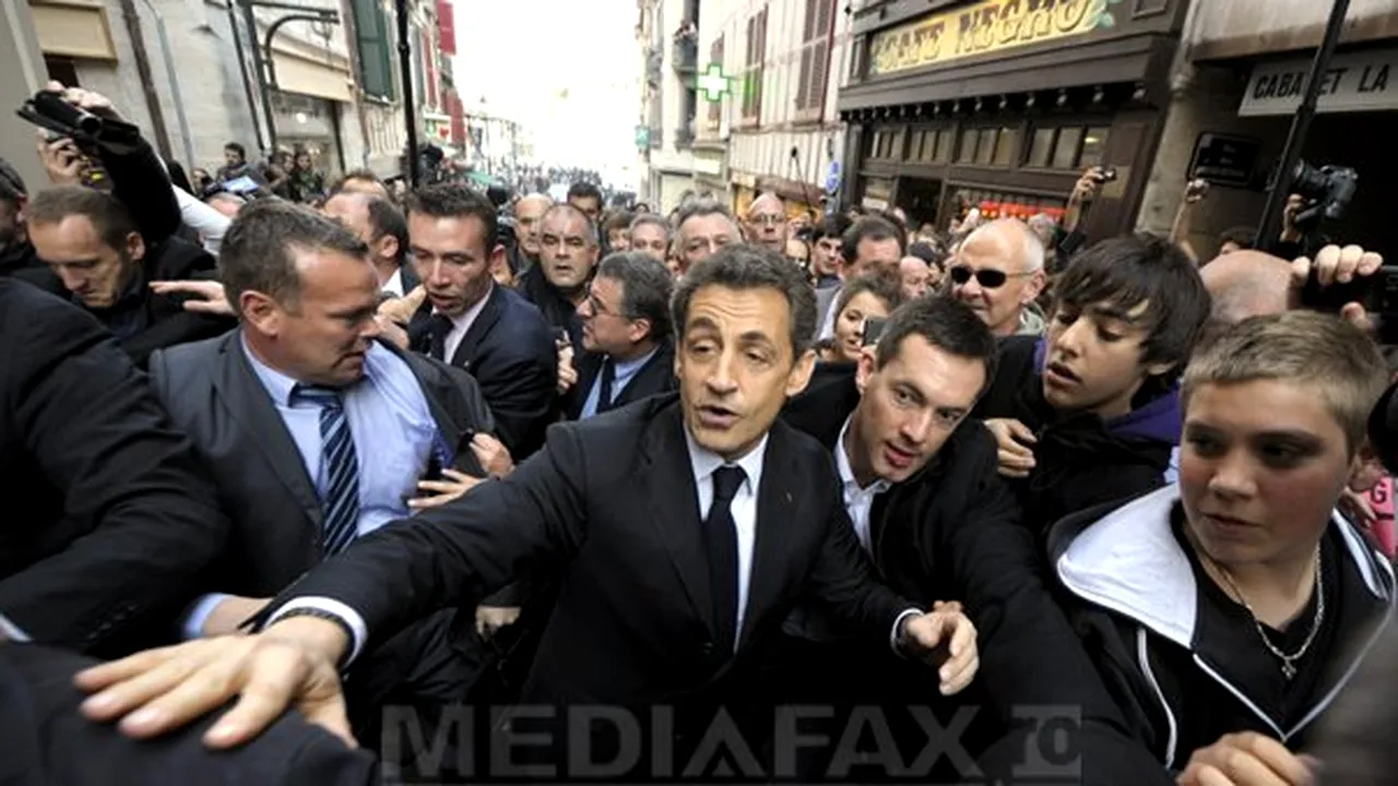 Nicolas Sarkozy, huiduit în timpul unei deplasări în sudul Franţei - VIDEO