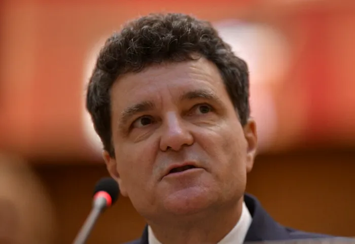 Încep consultările de la Palatul Cotroceni. Preşedintele va discuta astăzi cu reprezentanţii partidelor