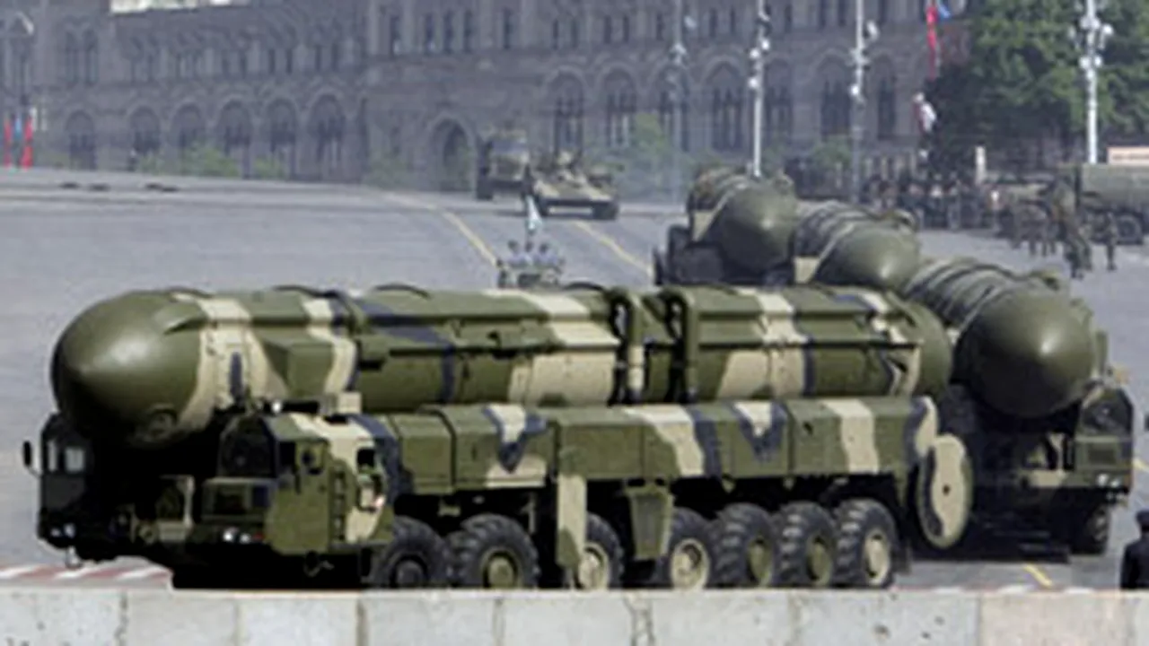 Dmitri Medvedev a primit codurile nucleare