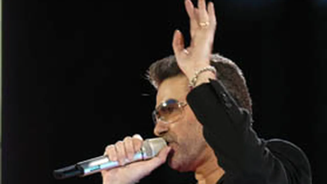 George Michael şi-a ascuns homosexualitatea pentru a nu-şi îngrijora mama