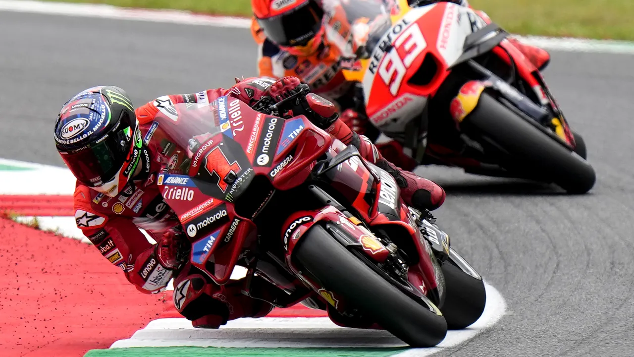 Marquez a rupt în două motocicleta lui Zarco, după un accident în antrenamentele din Germania