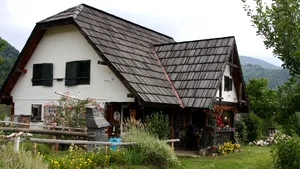 Carantină într-un sat din Timiş! Un om a murit şi şapte sunt pozitivi la coronavirus