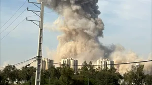 LIVE UPDATE Război în Orientul Mijlociu ziua 13. Petrolul se scumpește din nou. Strâmtoarea Ormuz devine noul focar al conflictului, după atacuri asupra navelor/ Israel atacă în Iran