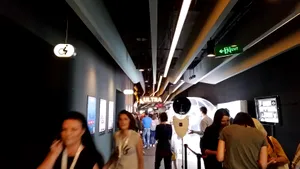 Câştigătorii competiţiei 200 Seconds of Fame la iCEE.fest 2018 sunt WakeZ şi Clark