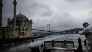 Italia, Spania şi Germania, depăşite! Asta e ţara cu cea mai mare rată de infecţii cu coronavirus la ora actuală. FOTO