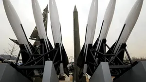 Statele NATO, informate joi despre proiectul american al scutului antirachetă
