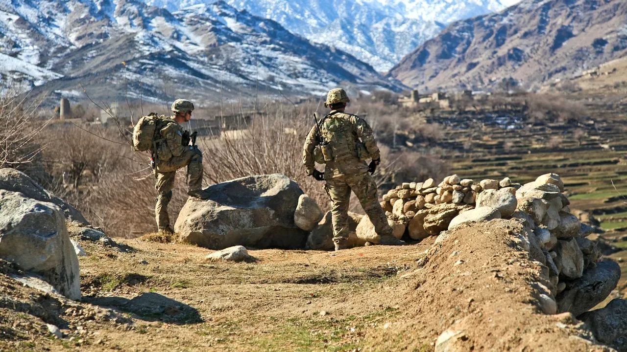 Trei cetăţeni străini au fost răpiţi şi ucişi în Afganistan