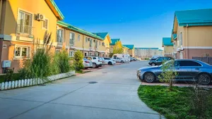 A doua mutare a vieții: cum bunicii își vând locuința de-o viață ca să fie aproape de nepoți