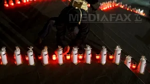 Marş al suporterilor echipelor de fotbal din Timişoara, pentru eroii Revoluţiei - FOTO