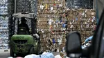 Schema deșeurilor-fantomă: cum s-au scurs 47 de milioane de euro din fonduri de mediu / 14 persoane anchetate într-un megadosar de fraudă