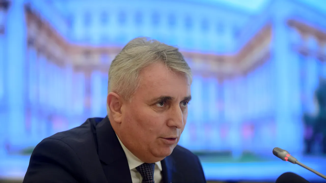 Ion Cristoiu: Va fi Cazul Lucian Bode pentru PNL prilejul de a ieşi din cuşca în care-l ţine Klaus Iohannis de un deceniu aproape?