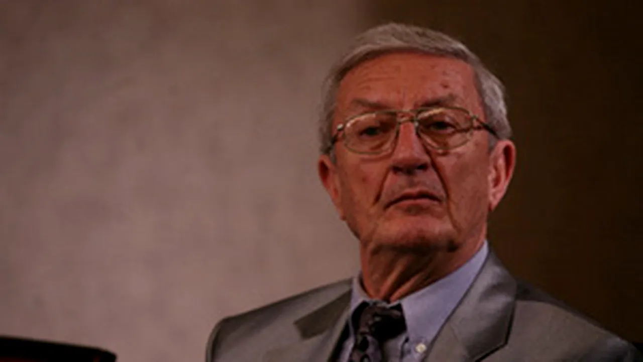 Romania Convicted Ex General Smoked, Had Coffee Waiting For Release On Medical Grounds Ruling