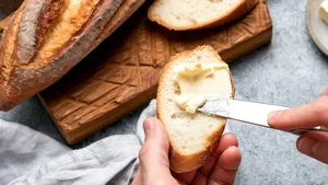 Specialiştii din Marea Britanie cer ministerelor suplimentarea alimentelor de bază cu un complex de vitamina D, pentru a preveni infecţia cu SARS-CoV-2