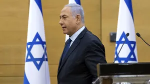 Benjamin Netanyahu este pe punctul de a pierde puterea în faţa noului guvern din Israel. Parlamentul este pregătit să aprobe formarea unui nou guvern
