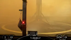 SpaceX lansează 23 de sateliți pe orbită cu ajutorul noii rachete Falcon 9