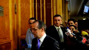 Vezi aici miniştrii care pleacă din Guvernul Boc şi noile propuneri - VIDEO