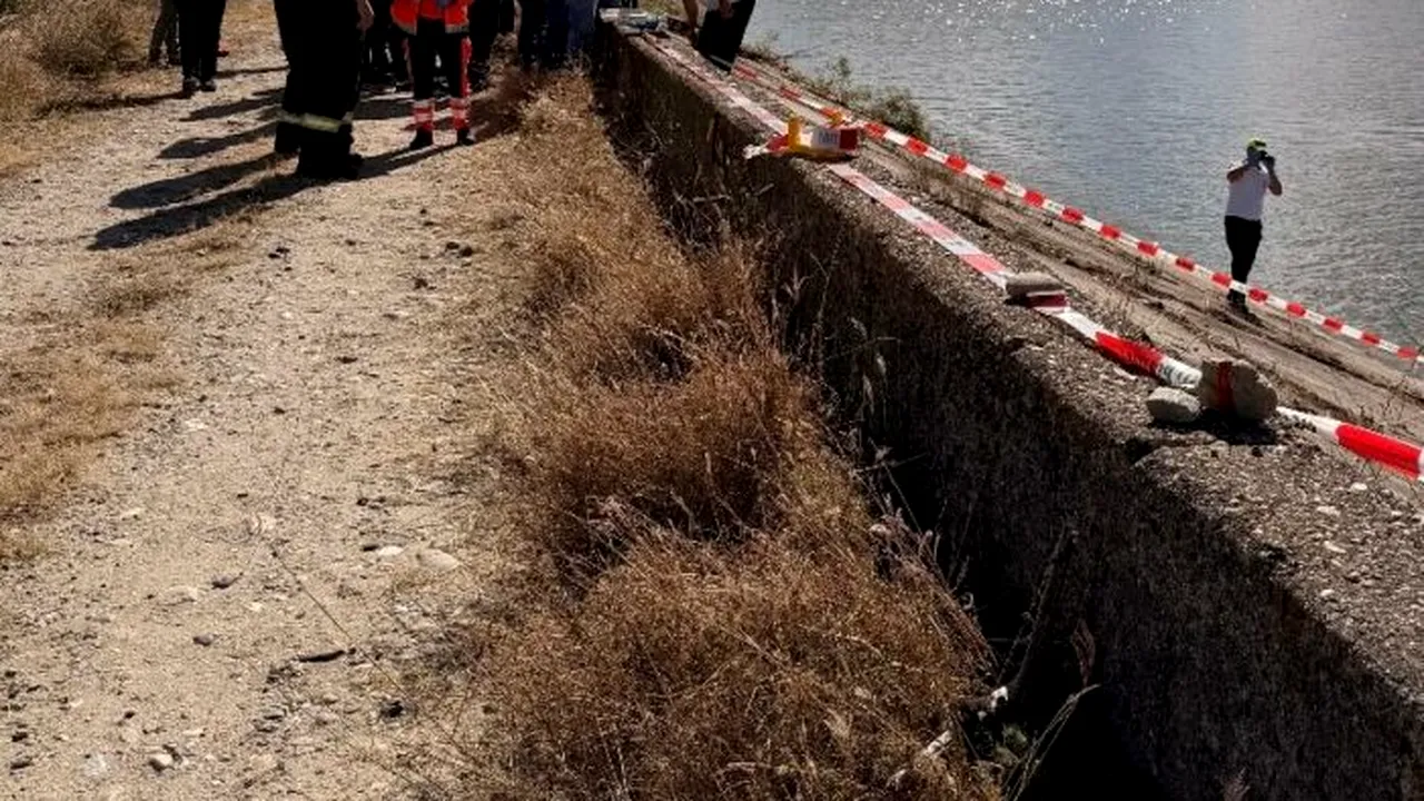 Vâlcea: Bărbat de 30 de ani, căutat de polițiști în cazul femeii găsite moarte într-un bagaj