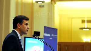 Croitoru: Creşterea economică va fi anul viitor în jurul a 0%. Există unele riscuri, inclusiv politic