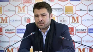Fostul fotbalist Adrian Mutu se întâlneşte miercuri cu ministrul Carmen Dan