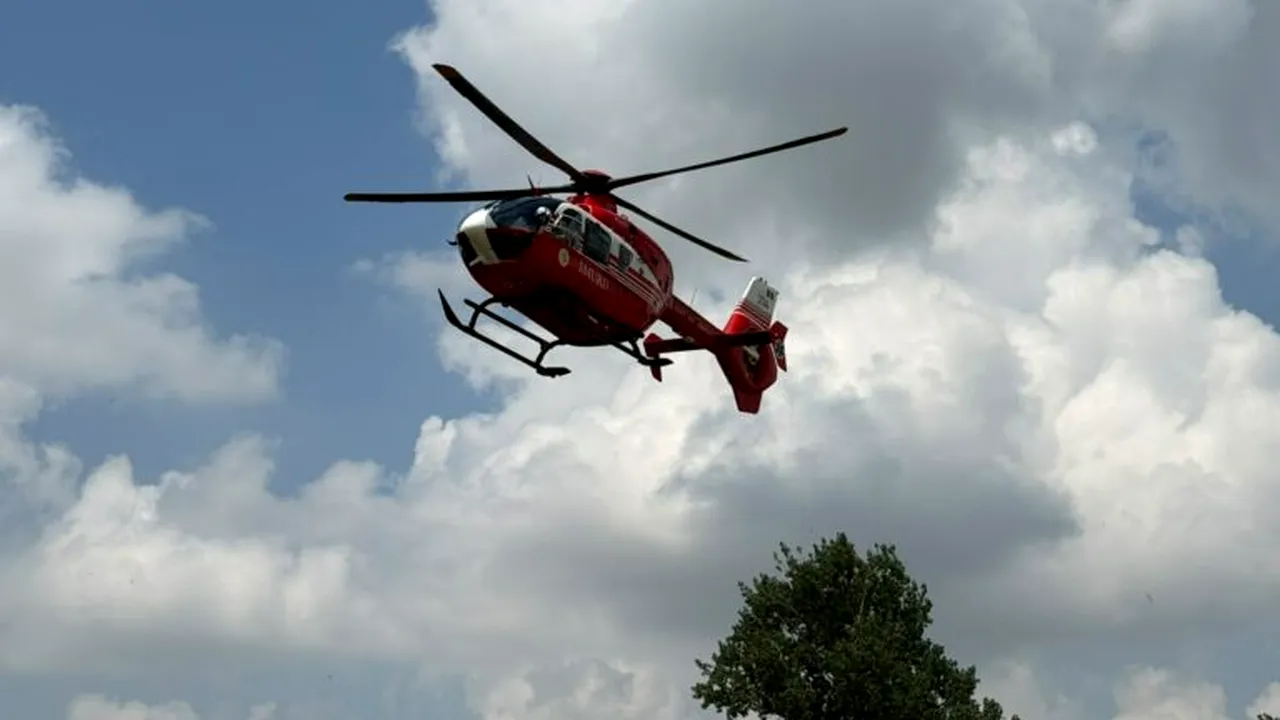 Accident feroviar grav în județul Ialomița. Două femei au murit iar doi copii au fost transportați de urgență cu elicopterele SMURD