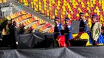 Premierul Ilie Bolojan, la Arena Națională. Îi aduce un ultim omagiu lui Mircea Lucescu