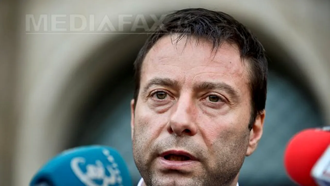 Secretarul de stat din Ministerul Transporturilor Valentin Preda, ridicat de DNA. Ponta l-a demis din postul de secretar de stat
