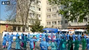 HORĂ cu cadrele medicale de la spitalul Victor Babeş din Craiova. Primul pacient infectat cu COVID-19 s-a vindecat după 32 zile. VIDEO