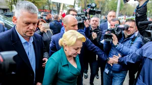 Dăncilă, despre Dragnea: Pe lângă şapte bărbaţi care mă urăsc, iată că a venit şi al optulea