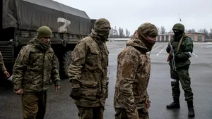 Peste 1.000 de prizonieri ucraineni au fost trimişi în Rusia pentru a fi judecaţi