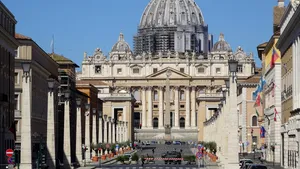 În bazilicile din Vatican vor fi montate scannere pentru monitorizarea temperaturii. Acord între Guvern şi capii bisericii